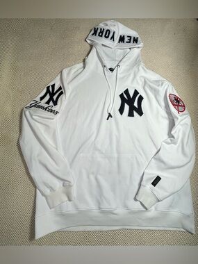 Pro Standard New York Yankees
MLB  Hoodie 3XL Patches Men’s